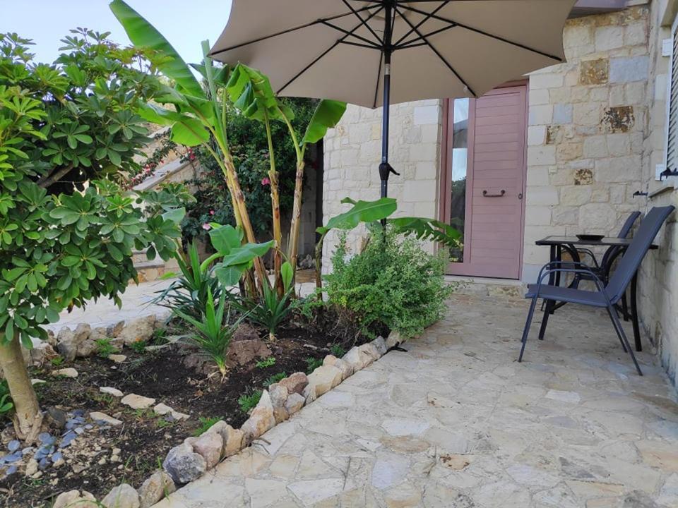 Xenia'S Countryside Guesthouse Agia Marina المظهر الخارجي الصورة